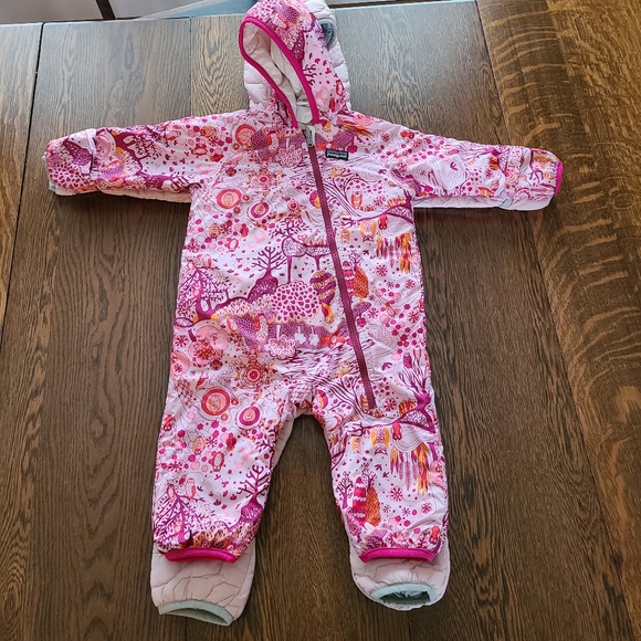 **sold** 6-12 month PATAGONIA Puffball Bunting Suit, reversible - Picture 14 of 14